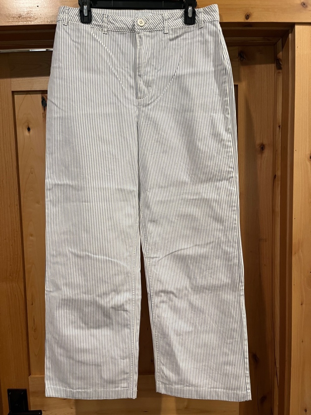 Old Navy White and Navy Pinstripe Wide Leg Pants